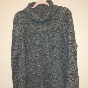 WOMEN'S SWEATER
